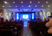 榮獲2016年度機(jī)械設(shè)備杰出品牌獎(jiǎng)的海綿制磚機(jī)廠家！