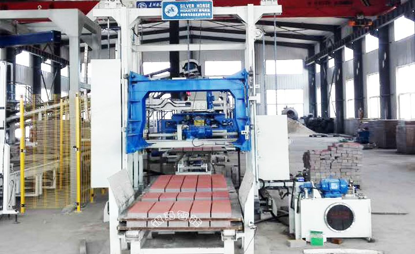 水泥免燒磚成型機 \