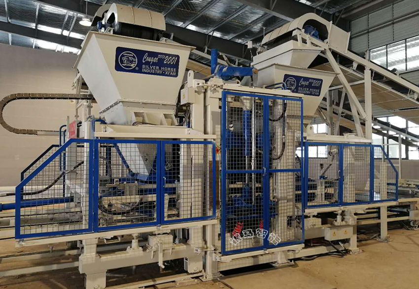 新型環(huán)保透水磚機(jī)器 \