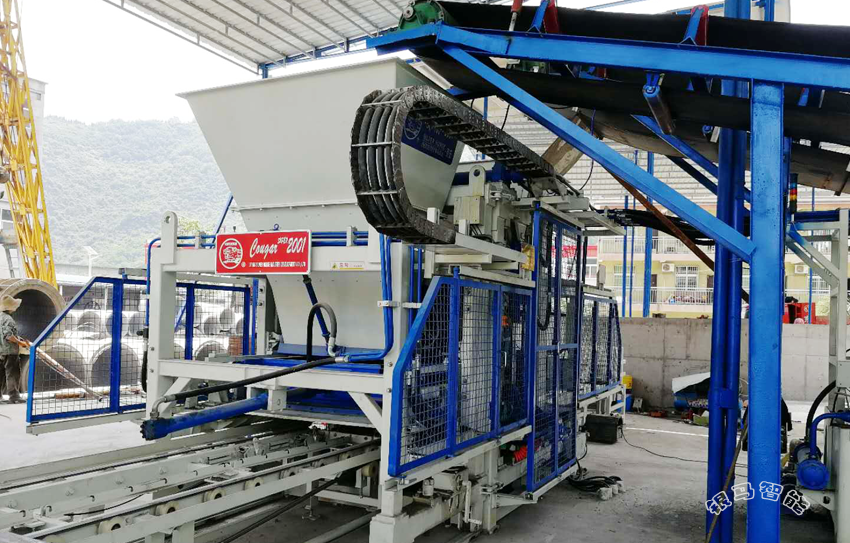 廣場磚機(jī)設(shè)備