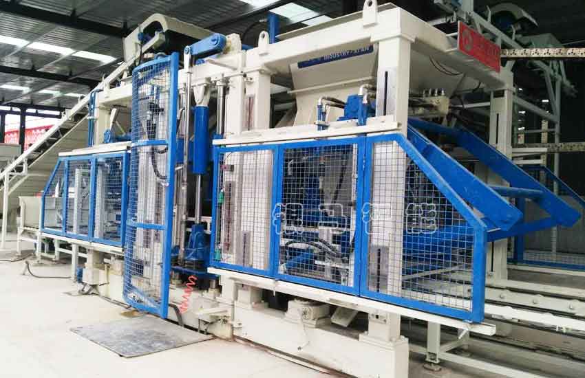 保障免燒透水磚設(shè)備液壓系統(tǒng)正常工作的日常檢查有哪些？