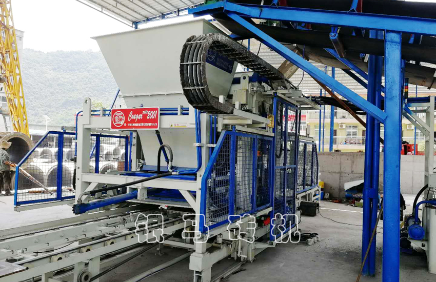 免燒磚機(jī):水泥磚廠自動(dòng)化設(shè)備故障維修不是目的,改良才是