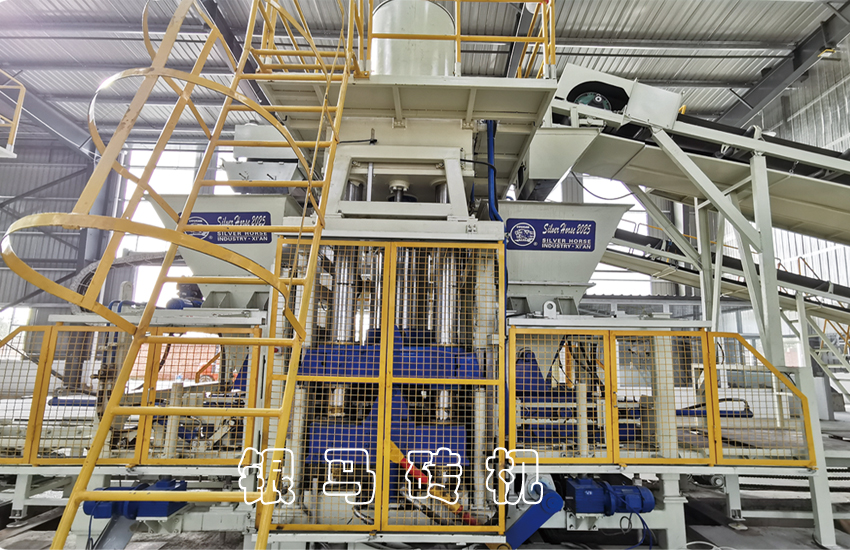 水泥彩磚設(shè)備:免燒磚機(jī)讓綠色智能成為企業(yè)發(fā)展“核心”