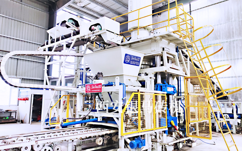 全自動免燒制磚生產(chǎn)線配件的維護(hù)及注意事項分析